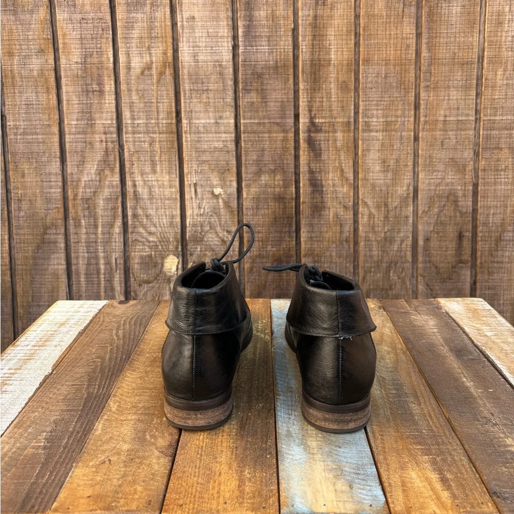 Steve Madden Black Leather Booties
